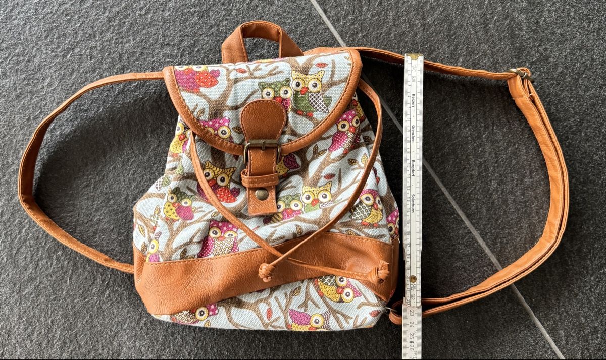 Borse & Zaini: Kleiner Rucksack mit Eulenmotiv – Usato da Lüsslingen venduto da Geronimo66