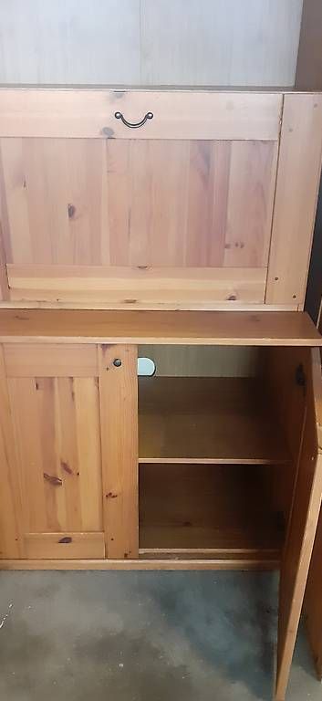 Armadi: Schöner Holzschrank mit Sekretär – Usato da Gempen venduto da bor_nv7f 1