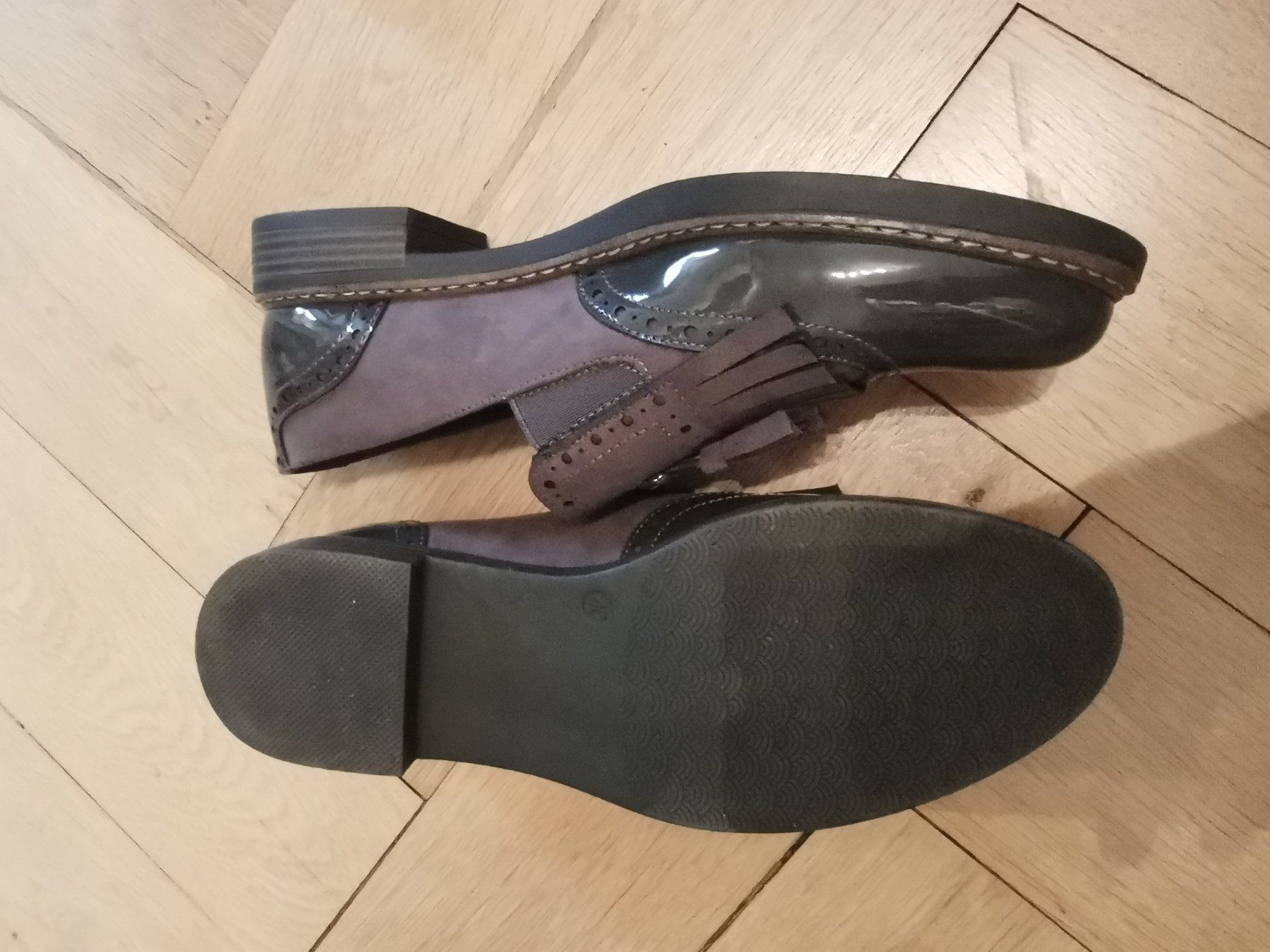 Damenschuhe: Loafers – Gebraucht aus Bern von Linii 2