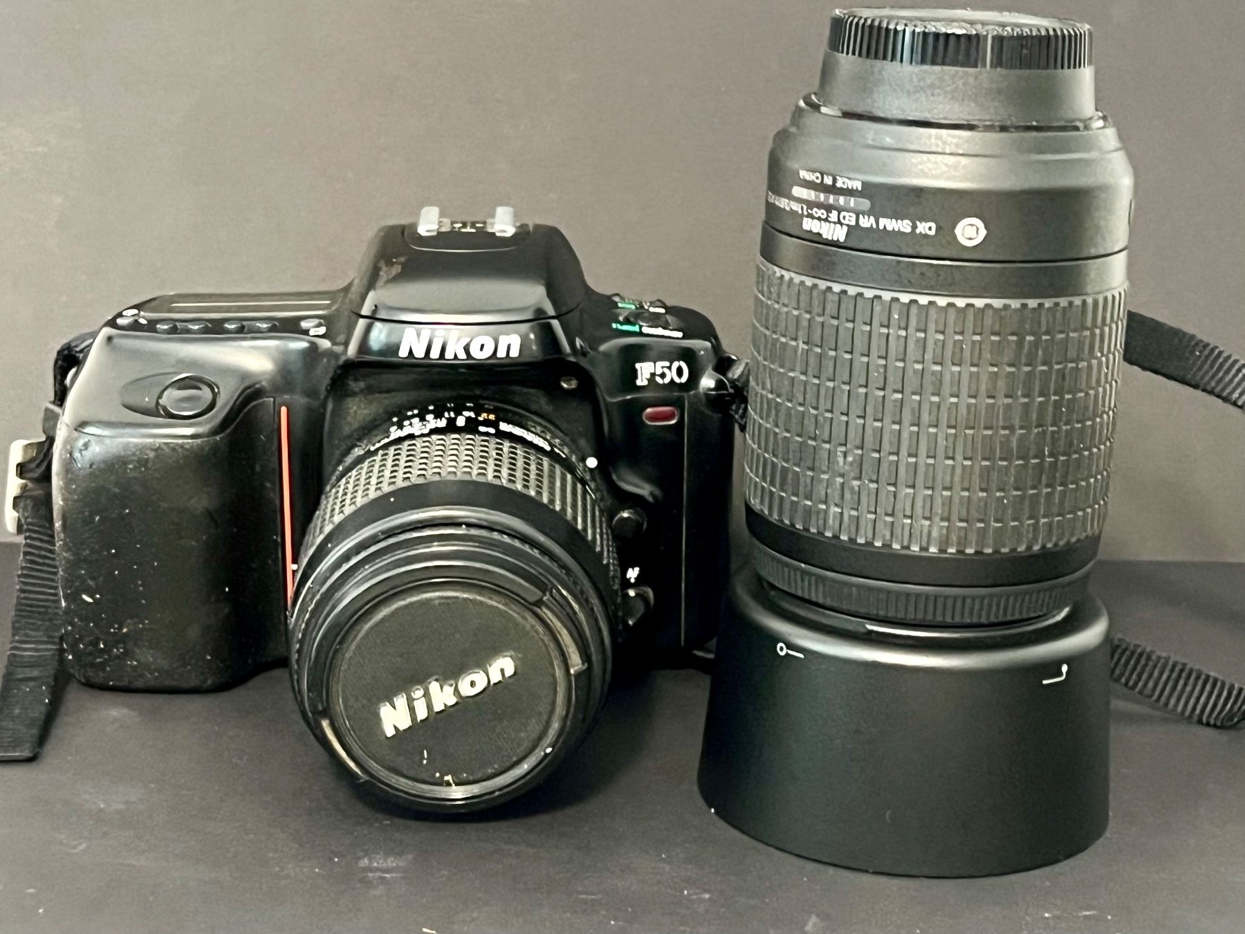 Nikon Fotocamera: Nikon F50 + objectif DX 55-200mm – Usato da Sion venduto da ROBY_ROBY_ROBY