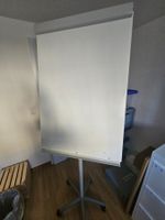 Flipchart Weiss höhenverstellbar auf Rollen gebraucht