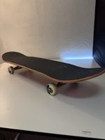 Skateboard Blue Tomato Iron Trucks Rot gebrauchter Zustan