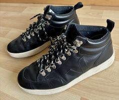 Leder Veja Sneakers in schwarz 42