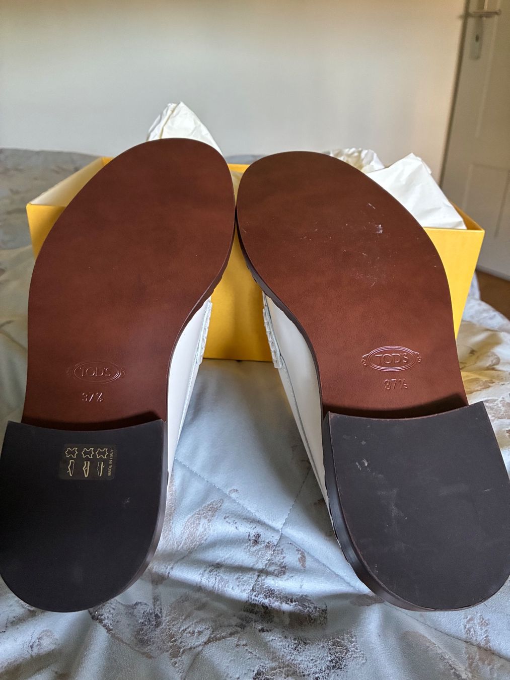Tod'S Scarpe da donna: TOD'S  Leather Almond-Toe Loafers – Nuovo (secondo la descrizione) da Zürich venduto da DrODrMo 2