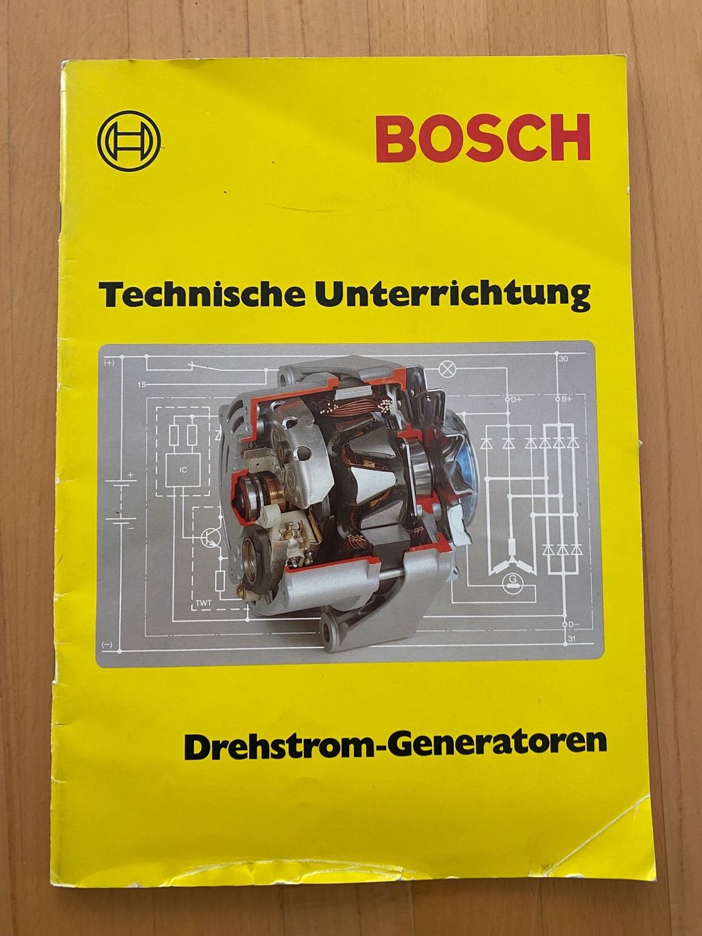 Libri: Drehstrom-Generatoren Automobiltechnik – Usato da Schönenwerd venduto da Tmani