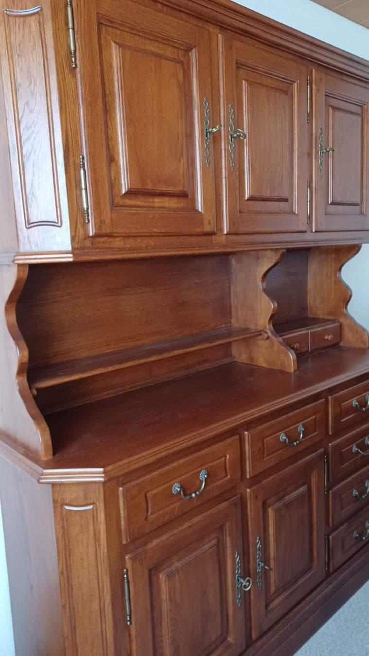 Credenze: Buffet, 3-Türig Geschirrschrank, Eiche Massiv – Usato da Rüttenen venduto da Himmel16