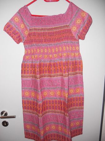 Neu: Sommerkleid bunt gemustert - Gr. 176