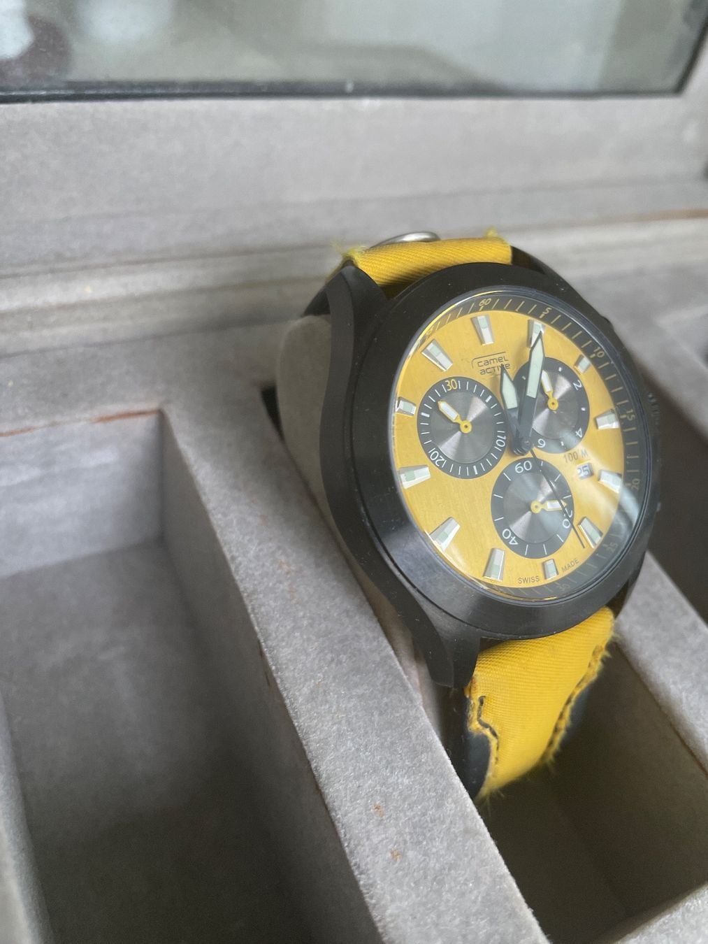 Armbanduhr, camel active, gelb/schwarz (Gebraucht) in Buchs AG für