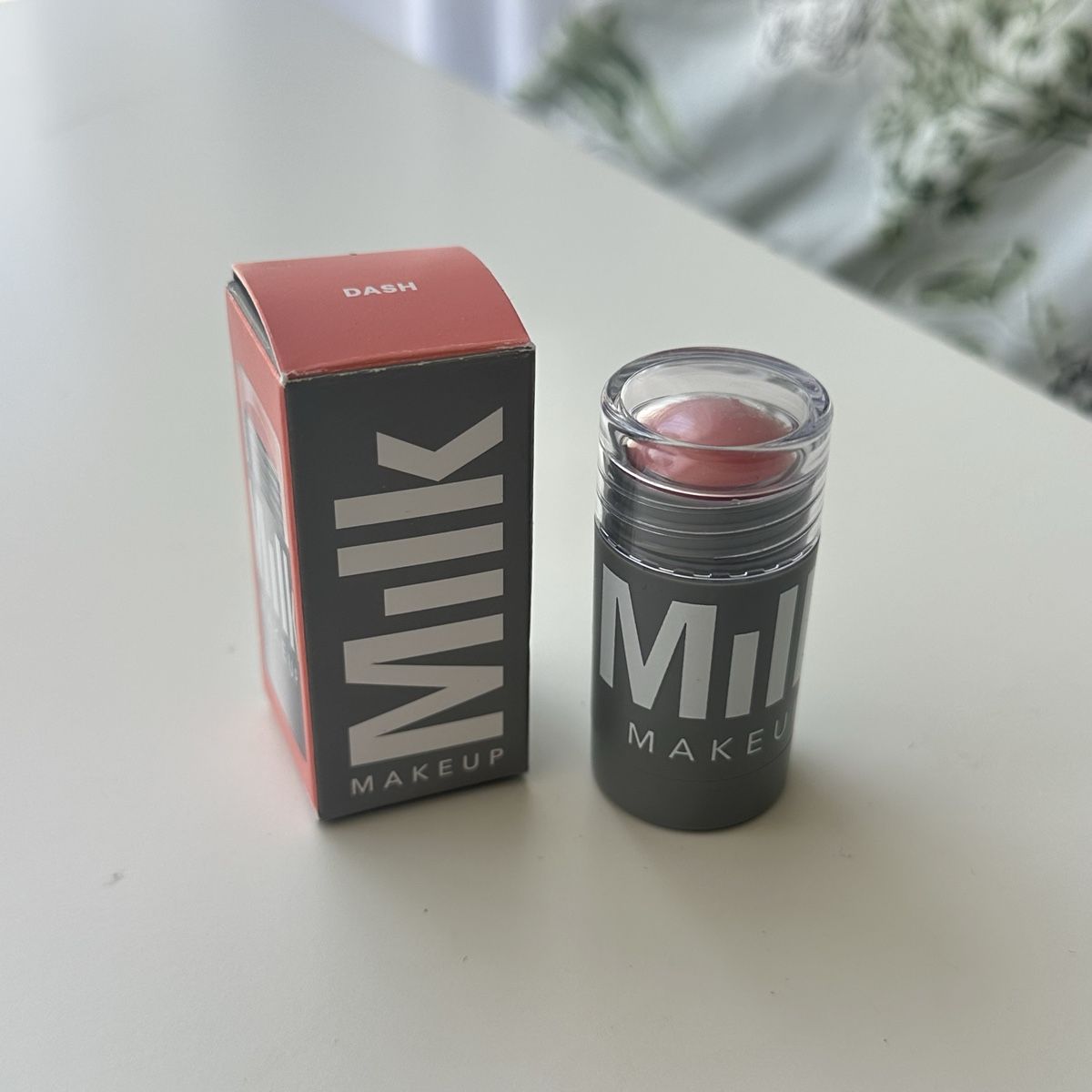 Milk Makeup Make-up: Milk MakeUp Lip and Cheek Stick Dash – Nuovo e nell'imballaggio originale da Givisiez venduto da dor_xb9k