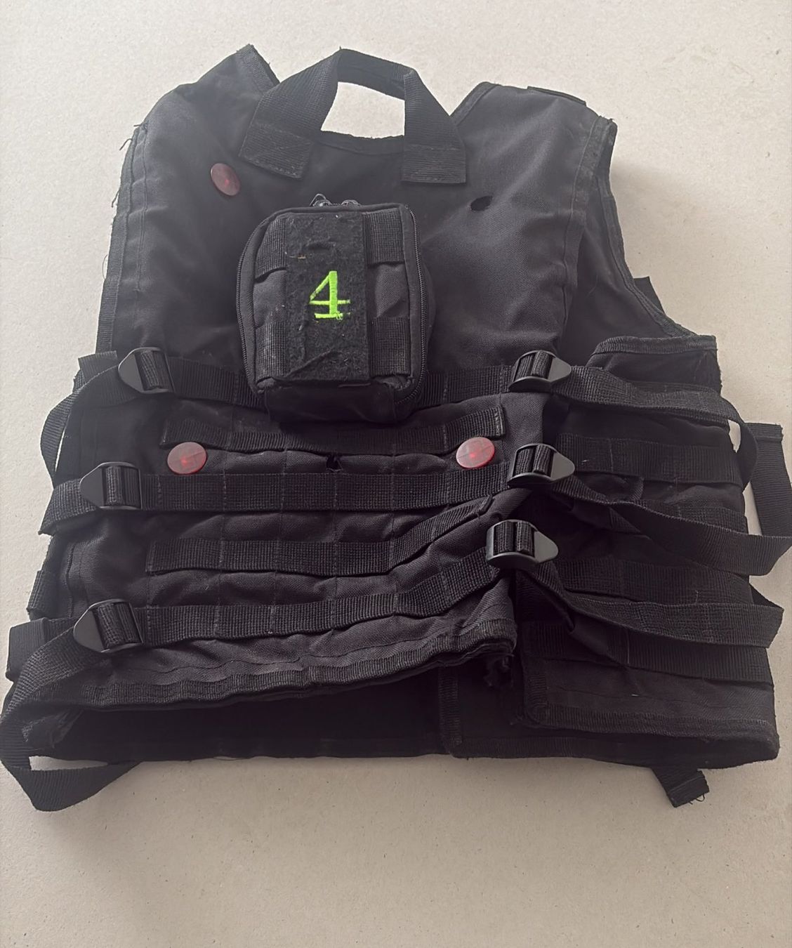 US Army Uniformi: Tactical Weste / Paintball Weste – Usato da Wangen b. Olten venduto da Hba2 1