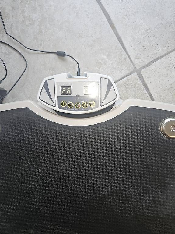Hometrainer: Vibrationsplatte – Usato da Abtwil SG venduto da Mortio 1