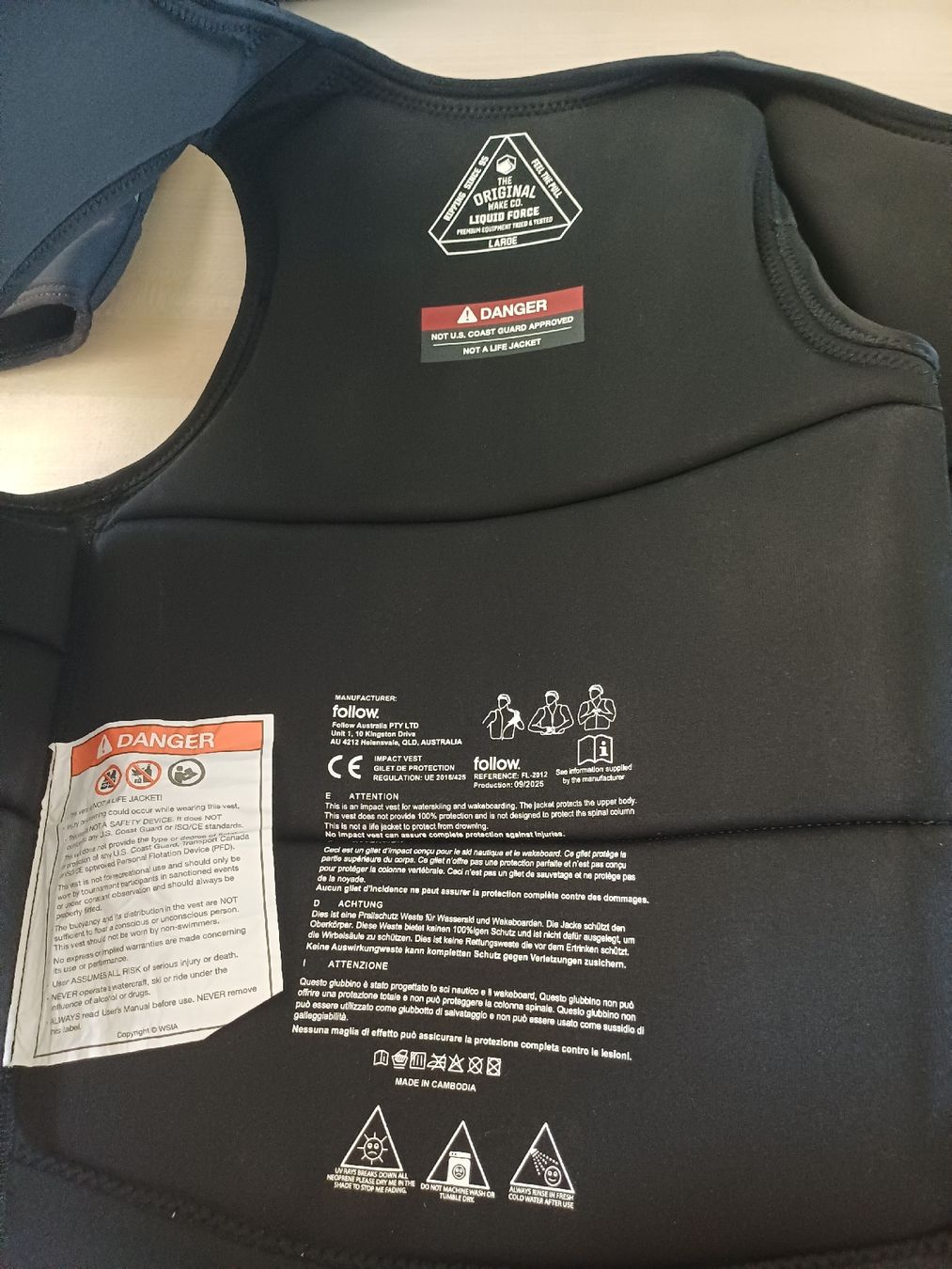 Gilets de sauvetage: Prallschutzweste Liquid Force – Neuf (Voir description) à frauenfeld par _Plies_ 2