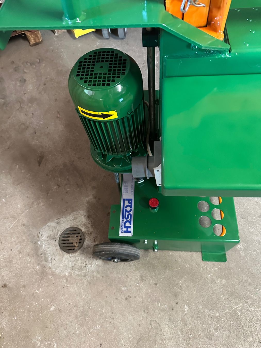 Posch Tutte le macchine: Holzspalter POSCH 6 Tonnen – Usato da Huttwil venduto da Ente1234 8