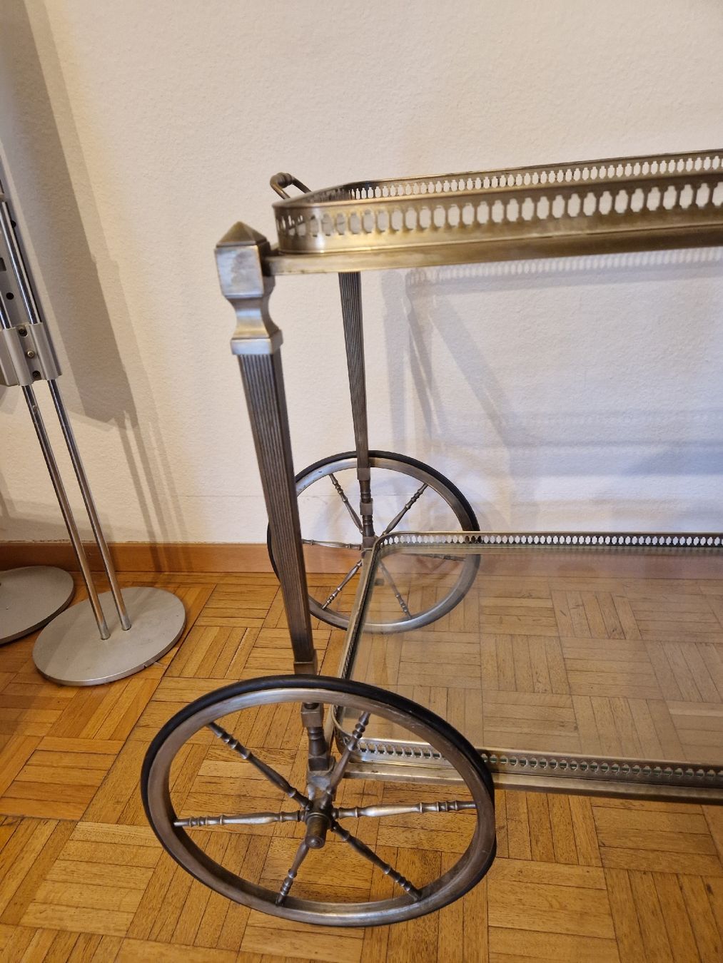 Carrelli di servizio: servierwagen – Usato da Zürich venduto da amza 2