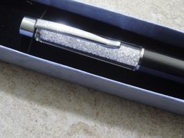 SWAROVSKI-Kugelschreiber in hübscher Geschenkverpackung