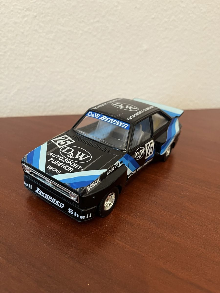 Bburago Modellini d'auto: Ford Escort Zakspeed Bburago – Usato da Wabern venduto da Housi78