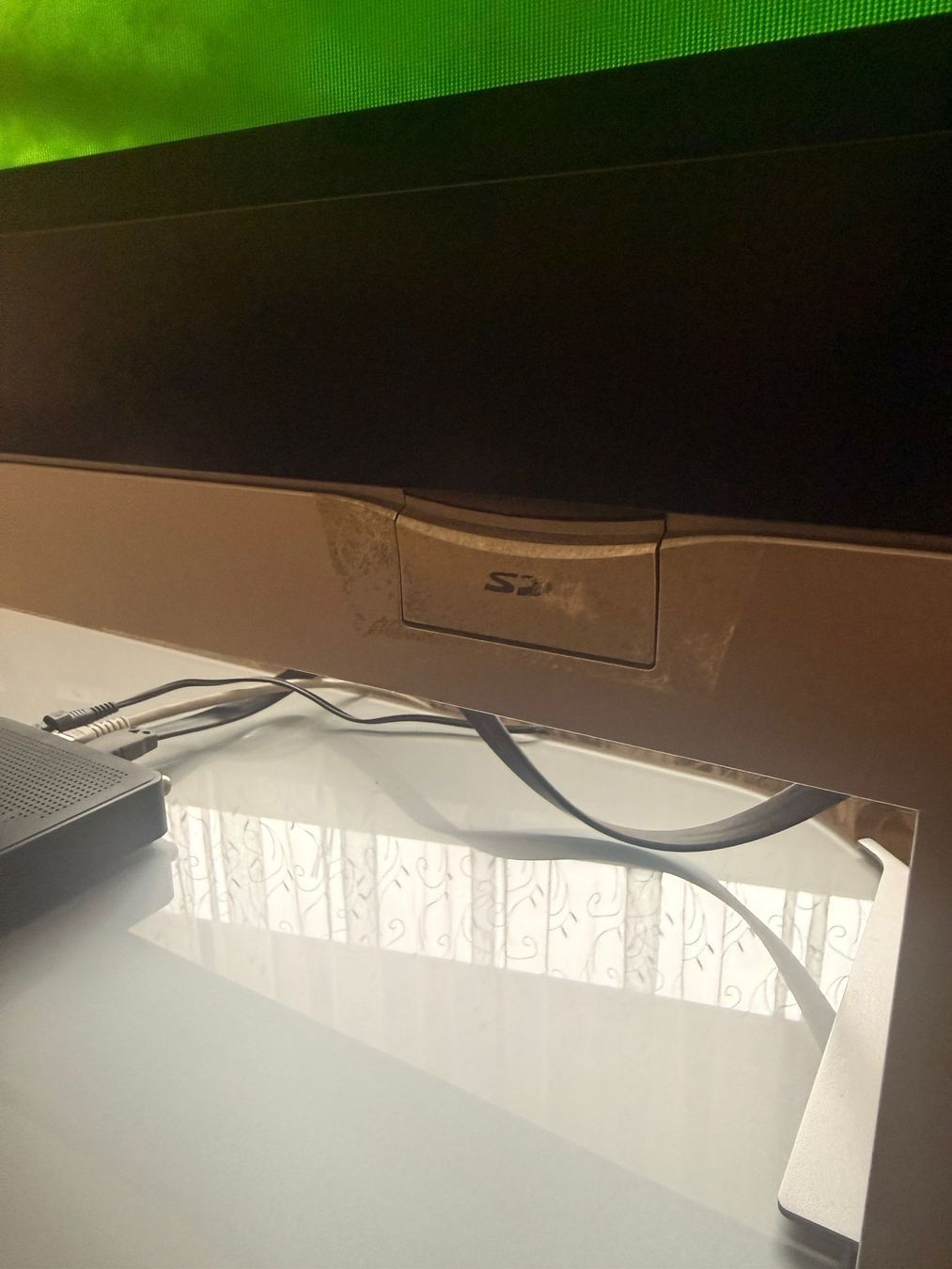 Panasonic Fernseher: Panasonic VIERA TV mit Glasgestell – Gebraucht aus Hirzel von buy1988 2