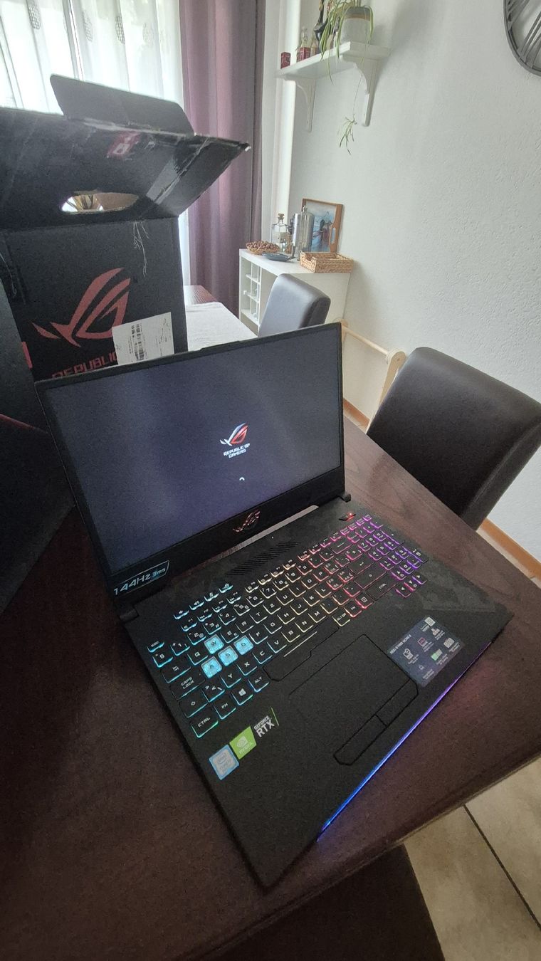 Asus Notebook: ASUS ROG Strix SCAR II GL504GW – Usato da Corcelles-Payerne venduto da craveiro_in4k 9