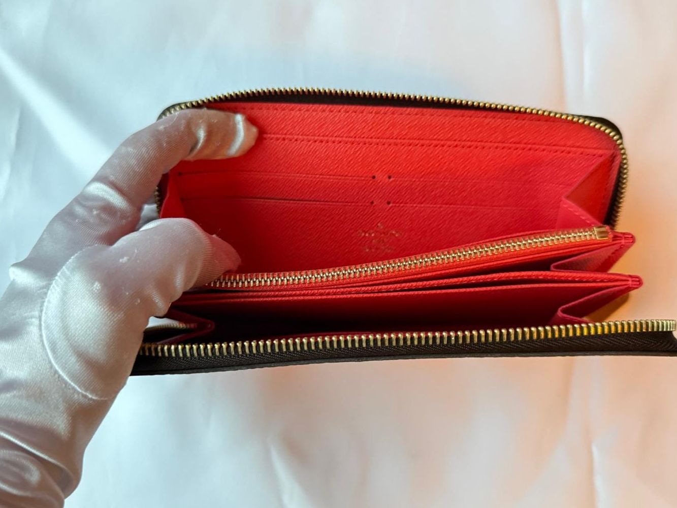 Louis Vuitton Portafogli: Louis Vuitton wallet Damier ébene Evasion – Nuovo (secondo la descrizione) da Oberarth venduto da SSS. 9
