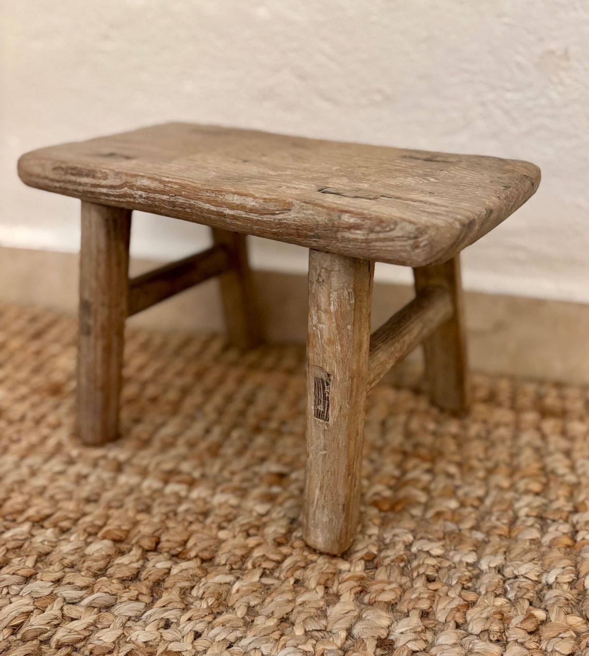 Hocker: Asiatischer alter kleiner Hocker – Gebraucht aus Richterswil von 0207lifestyle