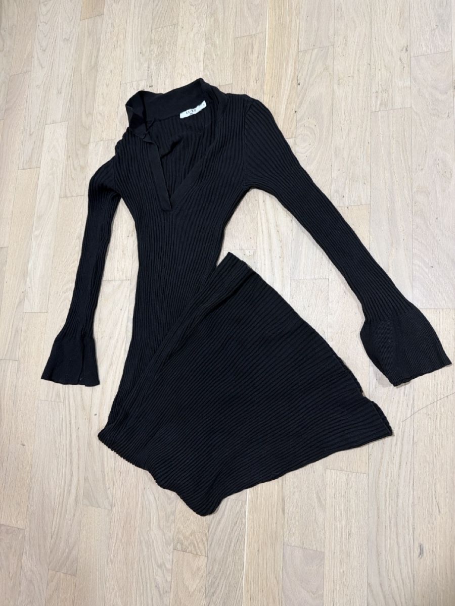 Vestiti: NA-KD Rippstrickshirt schwarz, Grösse S – Usato da Effretikon venduto da MaisonNade 2
