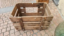 Cassa di legno Valsangiacomo Chiasso