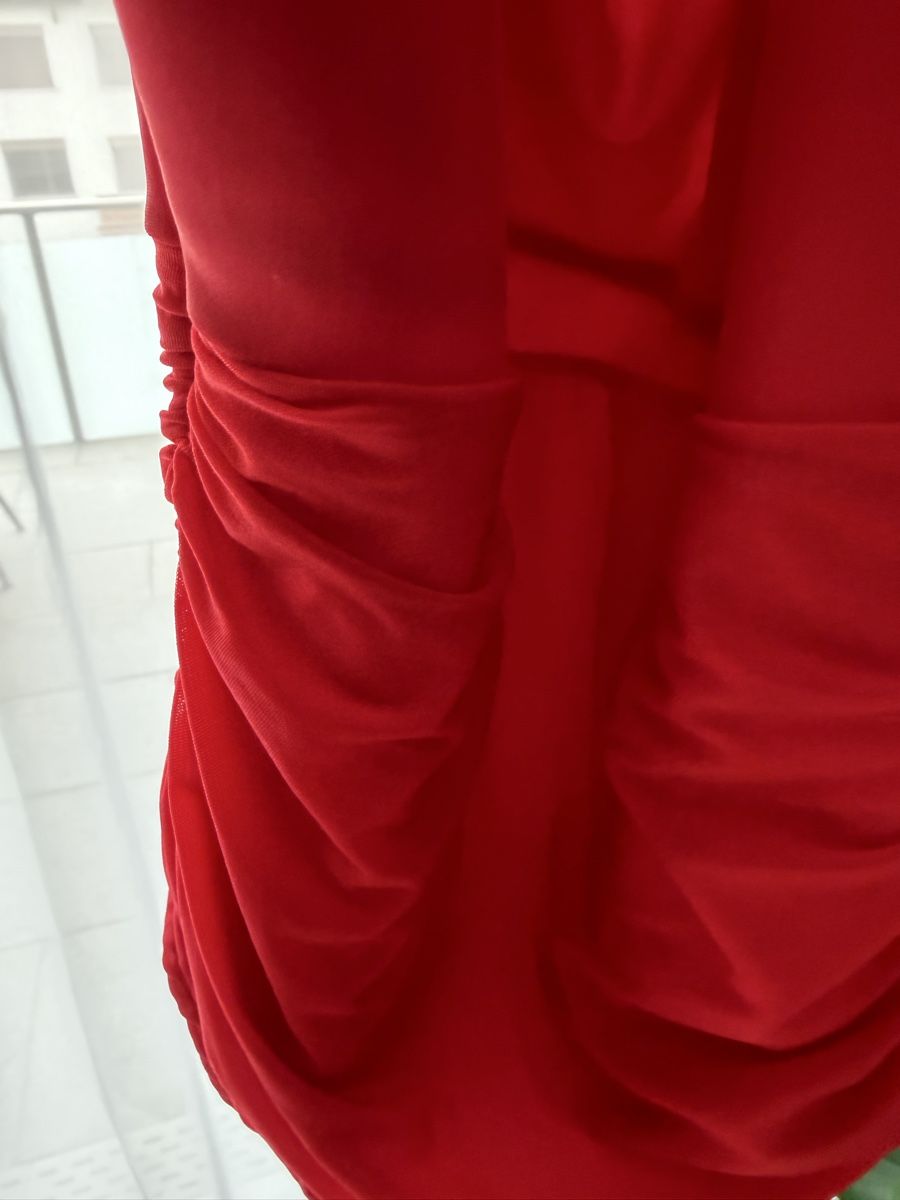 Costumi da bagno & Bikini: TABOU Badeanzug ROT mit Raffung, Gr. CH 38 – Usato da Pfungen venduto da hansi09io 2
