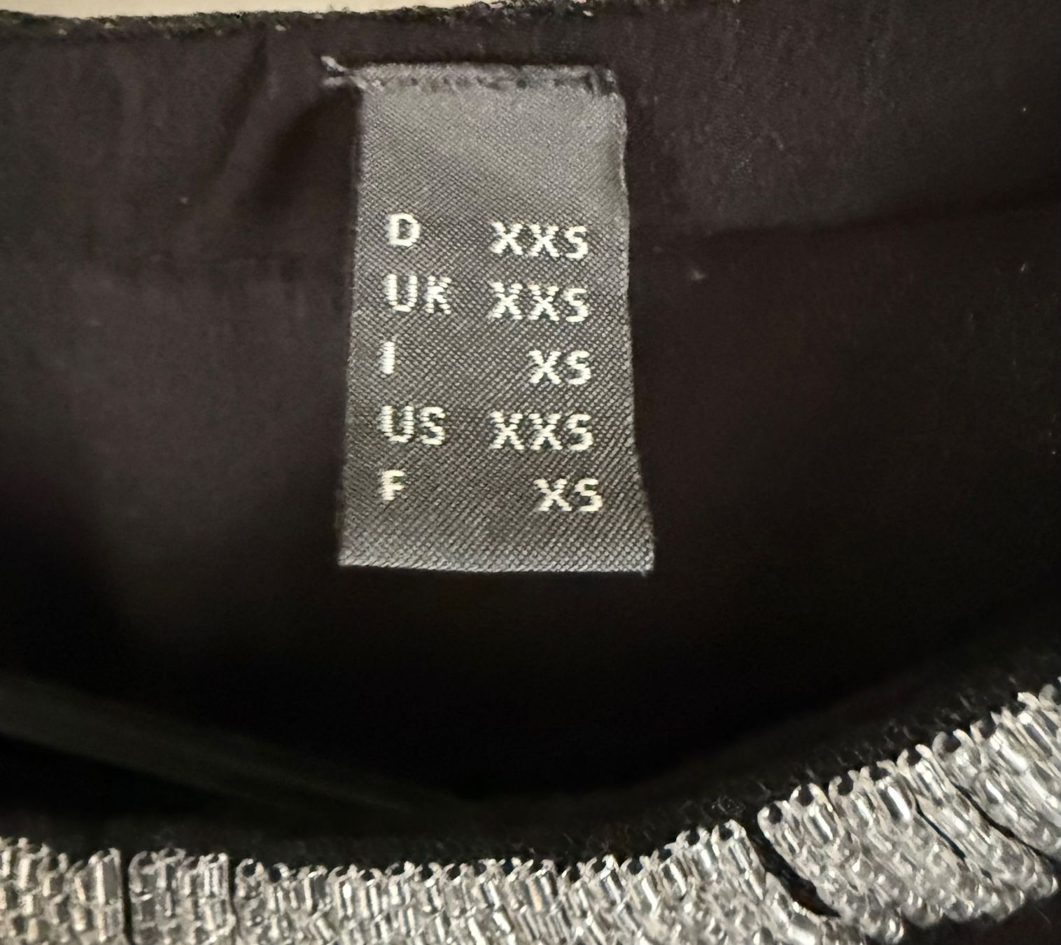 Esprit T-shirt: Esprit edles Viskoseshirt mit tollen Details, Gr. S – Usato da Niederweningen venduto da baghirac 4