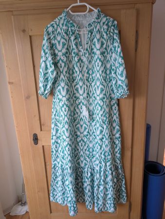 Maxikleid, grün-weiss, Grösse M