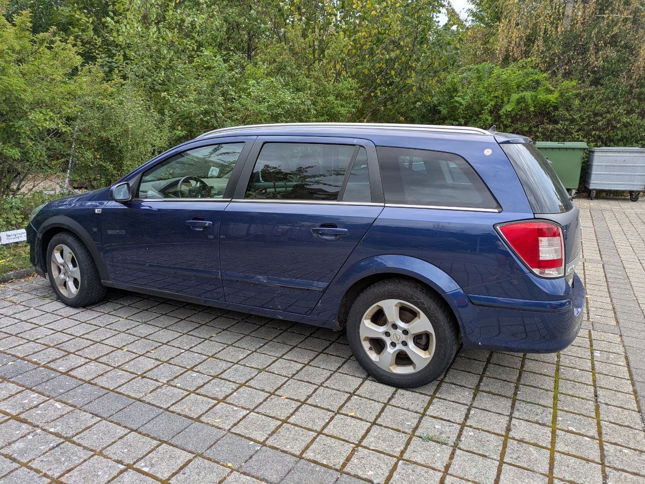Opel Autos: Opel Astra H18R Cvan – Gebraucht aus Rikon im Tösstal von kASneaker 1