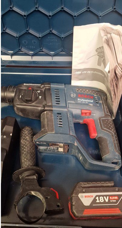 Bosch Trapani: Bohrhammer Bosch GBH 18V-20 Professional – Usato da Neuhausen am Rheinfall venduto da AllesfurMontage 1
