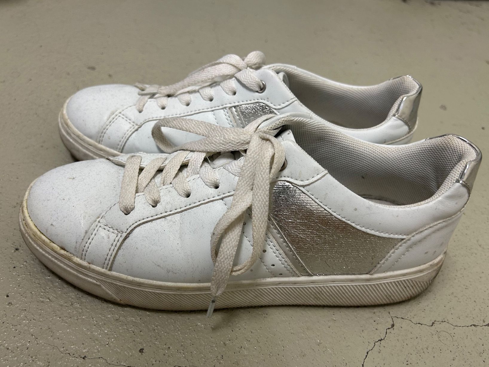 Scarpe da donna: Sneakers Gr. 39 – Usato da Rudolfstetten venduto da lori_96