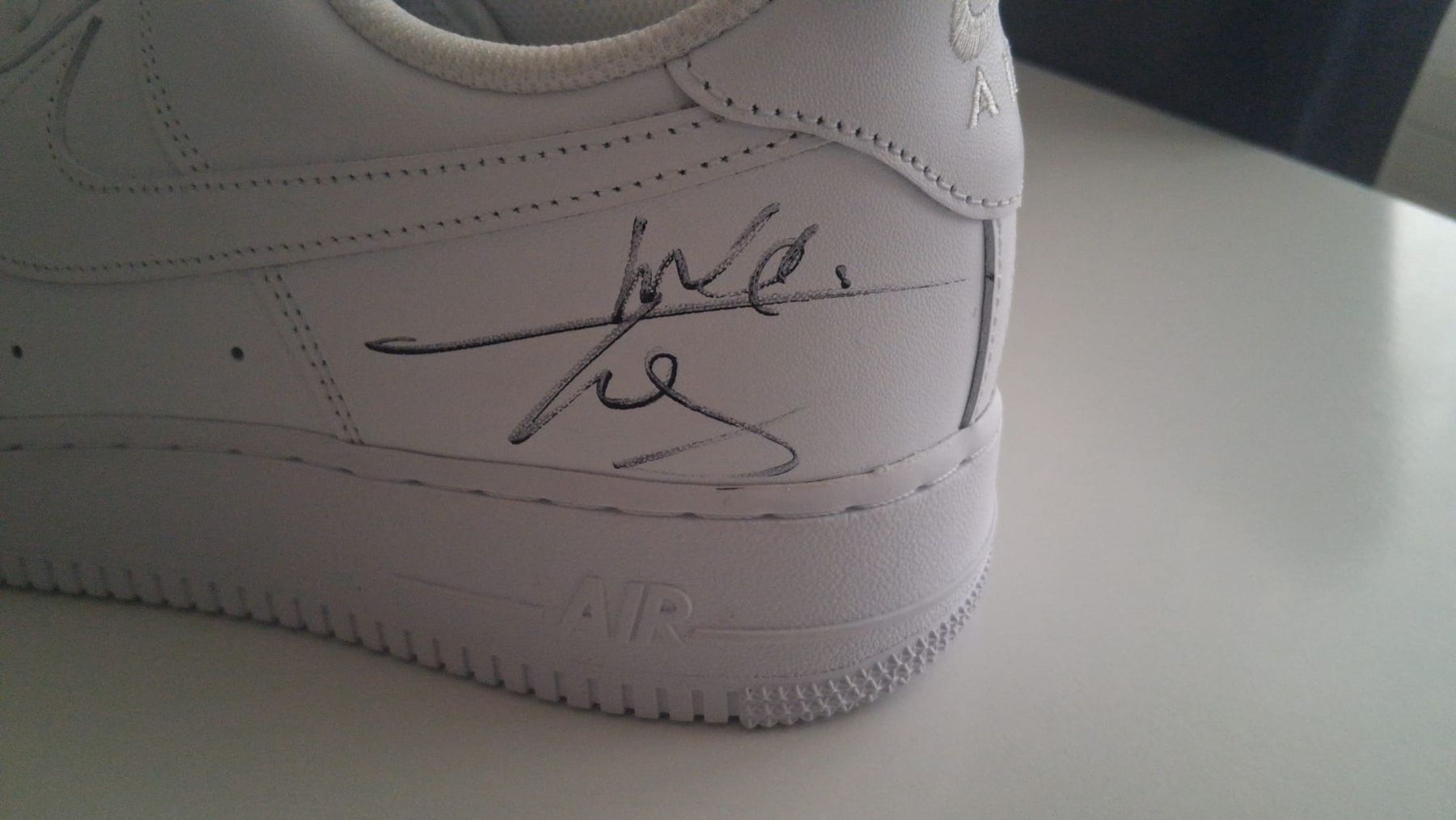 Autografi: Flo Rida's signiertes Schuh – Usato da Russikon venduto da pok_t7nq 2