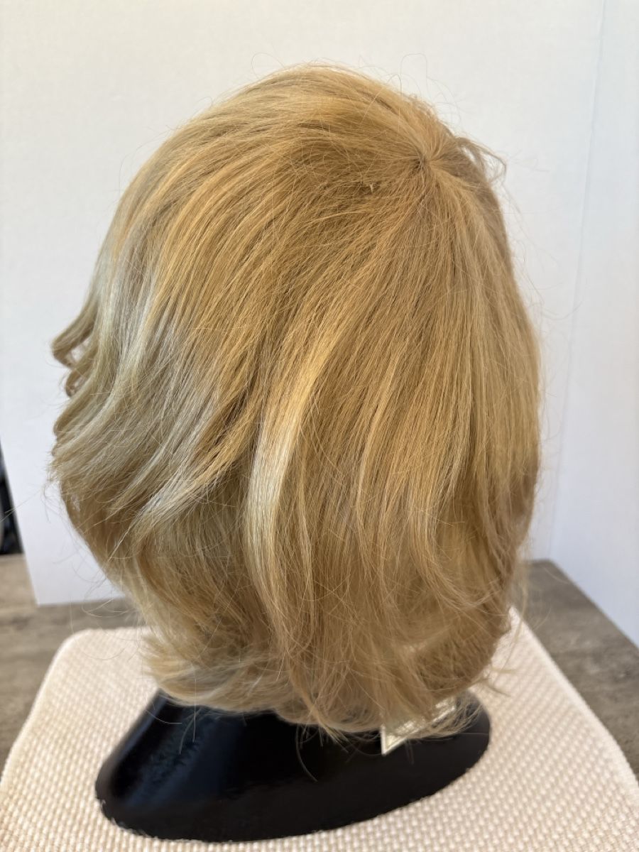 Perücken: Perücke Blond / syntetisches Haar – Neu (gemäss Beschreibung) aus Rümlang von euqinom16 2