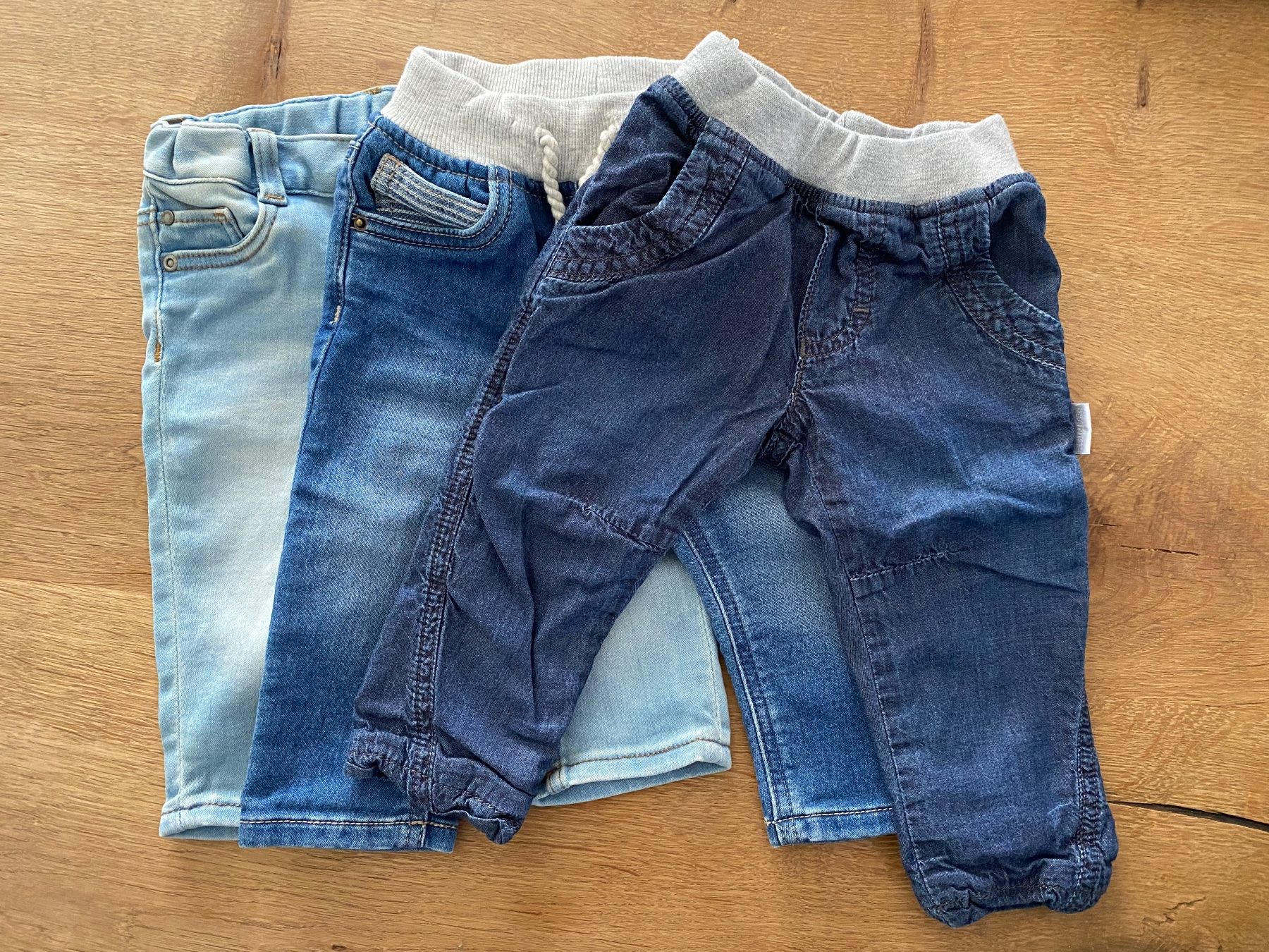 Lotti & Set di vestiti: Jeans Babyjeans-Set 68/74 – Usato da Urdorf venduto da Tjara65