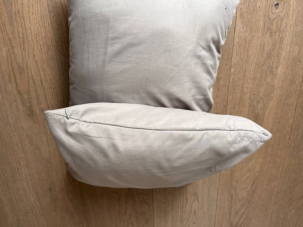 Coussins: Kissen 40x40cm, grau – D'occasion à Zürich par fufie 1