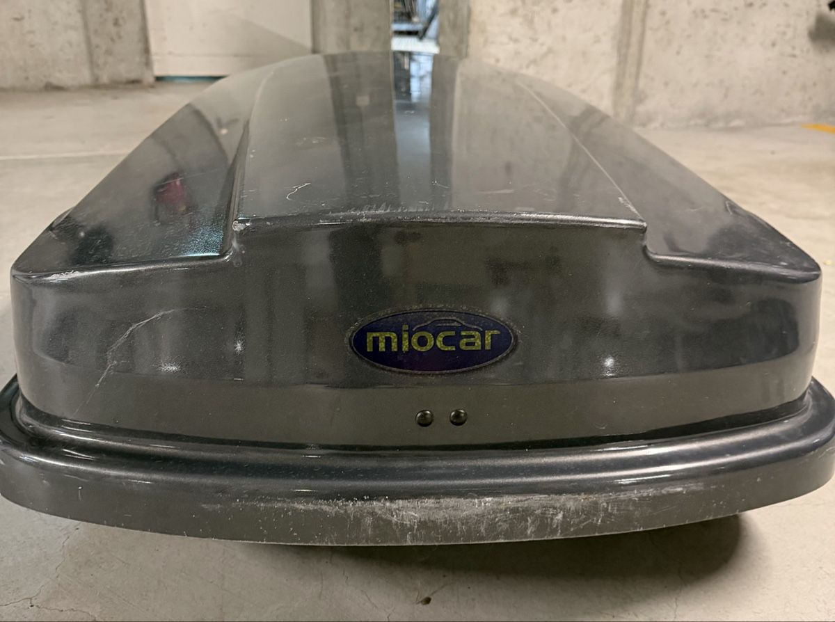 Box da tetto: Dachbox miocar mit Träger – Usato da Urdorf venduto da sei_t6f5 1