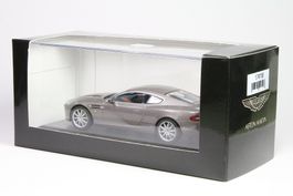 Minichamps Aston Martin DB9