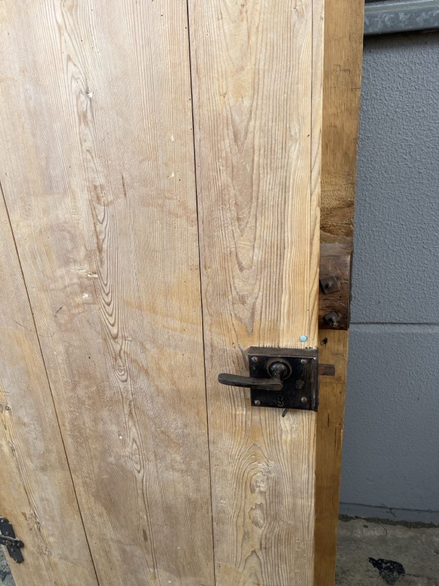 Articoli in legno: Antike Holzür Bauernhaus – Usato da Brienz BE venduto da hey_z9vg 1