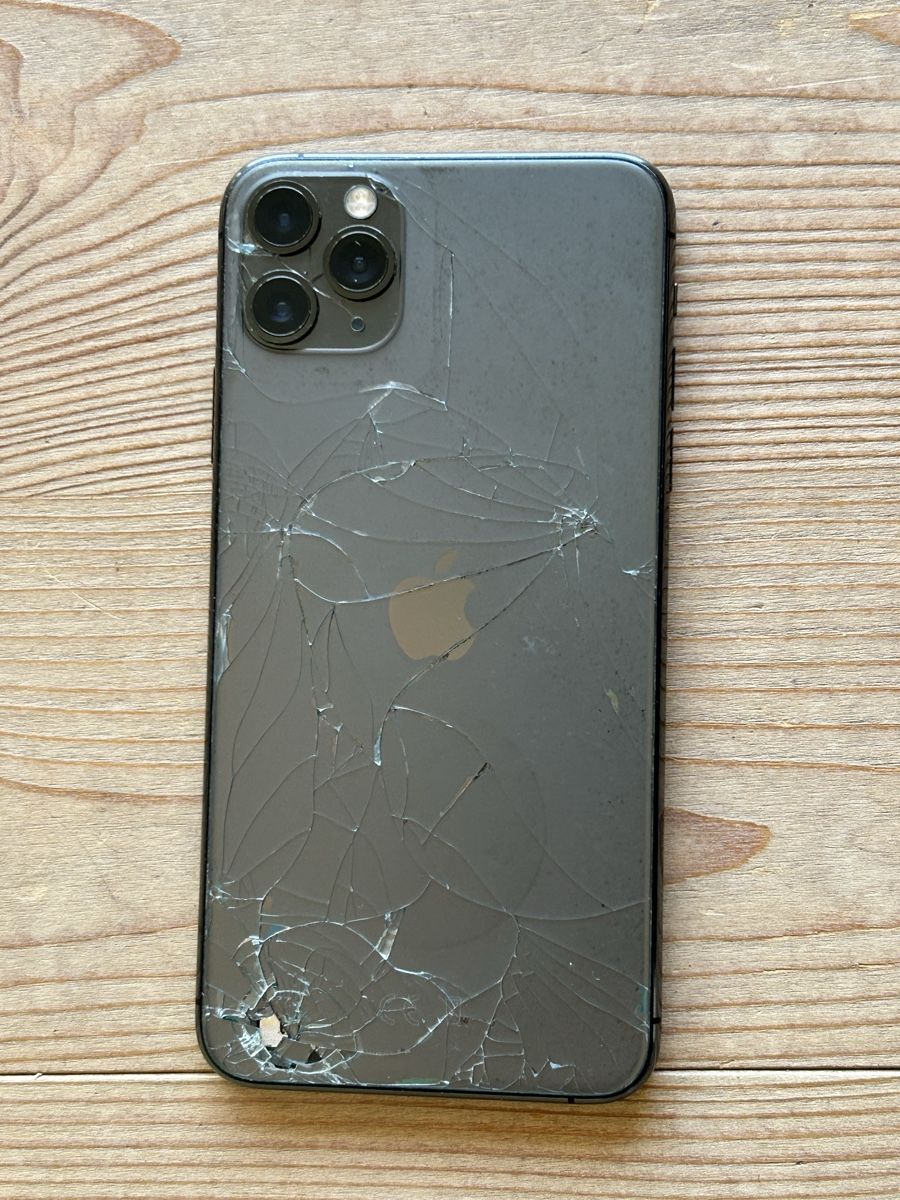 Apple Telefoni cellulari / Smartphones: iPhone 11 Pro Max 256GB – Usato da Güttingen venduto da Wasser9 1