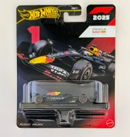 Hot Wheels Premium Oracle Red Bull Racing Formula 1
