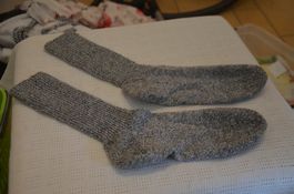 NO 40 - SOCKEN - HANDARBEIT - NEU (AAA-EEE)