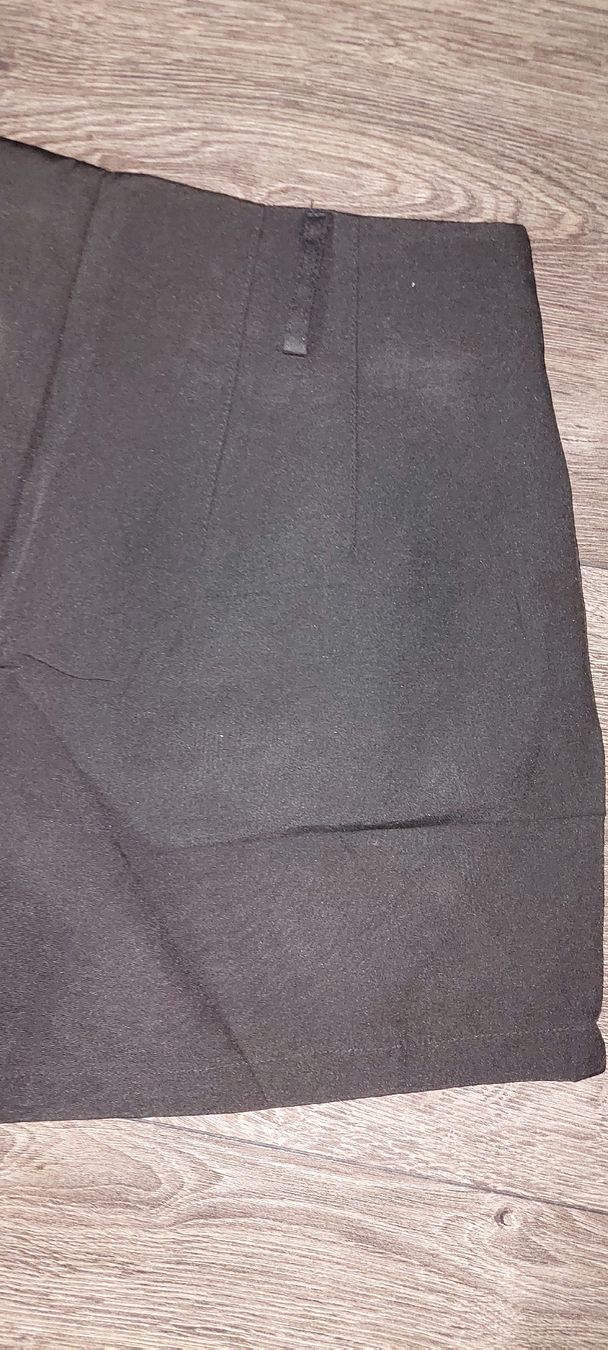 Pantaloni: Shorts Schwarz gr 38 – Nuovo (secondo la descrizione) da Gwatt (Thun) venduto da Letzte-Chance-III 5