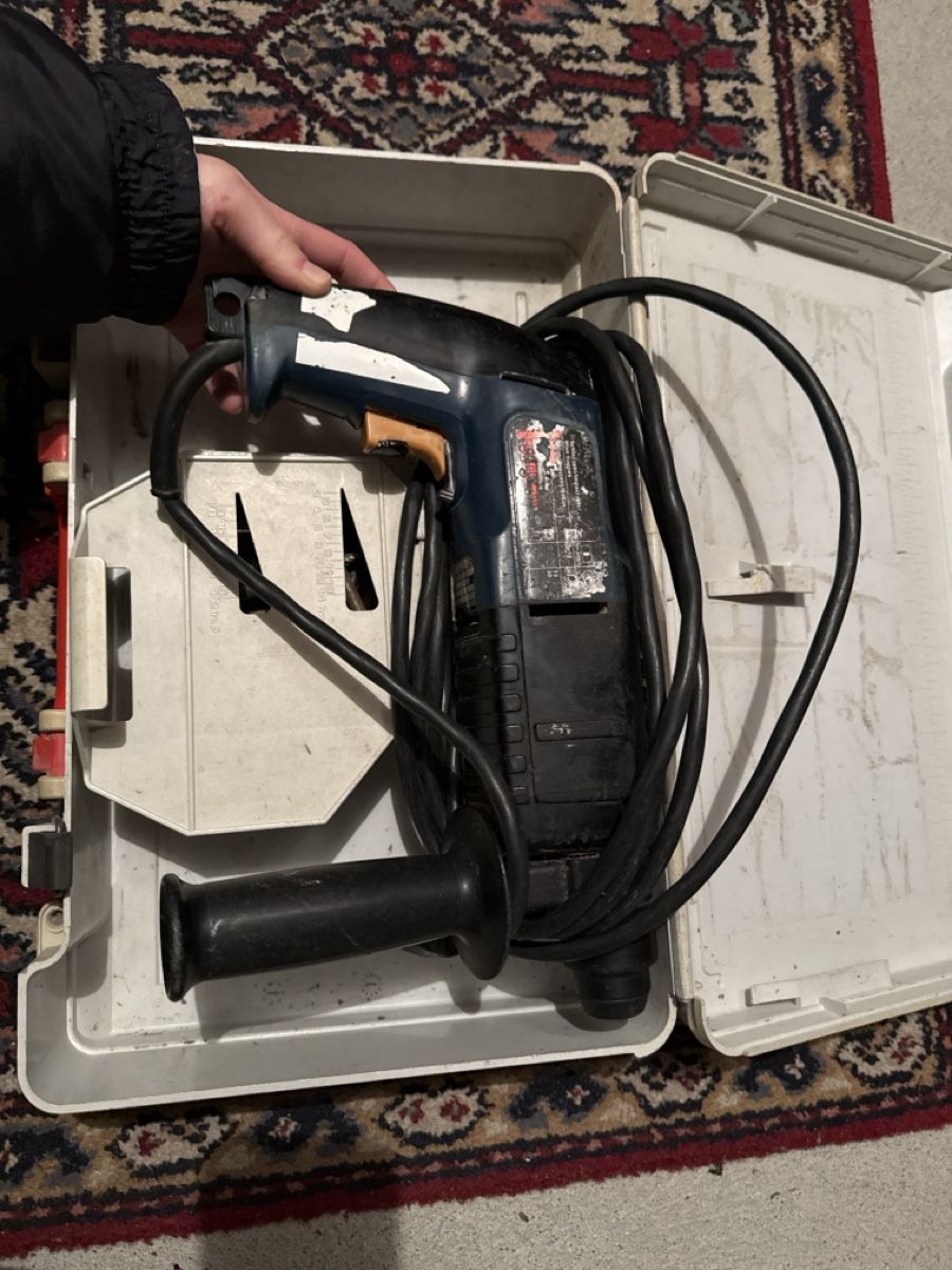 Bosch Tutti gli attrezzi: Bosch UBH 2/20 RLE Bohrhammer – Usato da Rapperswil BE venduto da yar_l85r 1