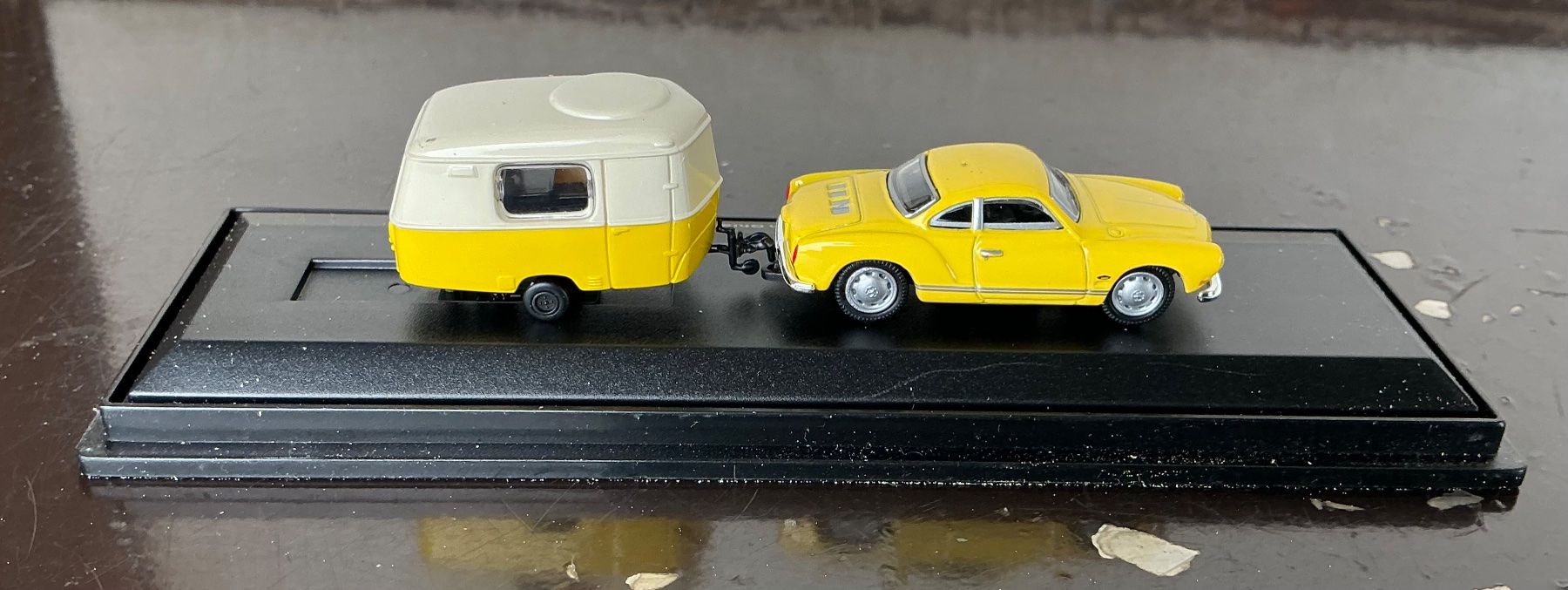 Volkswagen Modellini d'auto: VW KARMANN GHIA COUPÉ  1:87 – Nuovo e nell'imballaggio originale da Schwadernau venduto da Spitz64 2