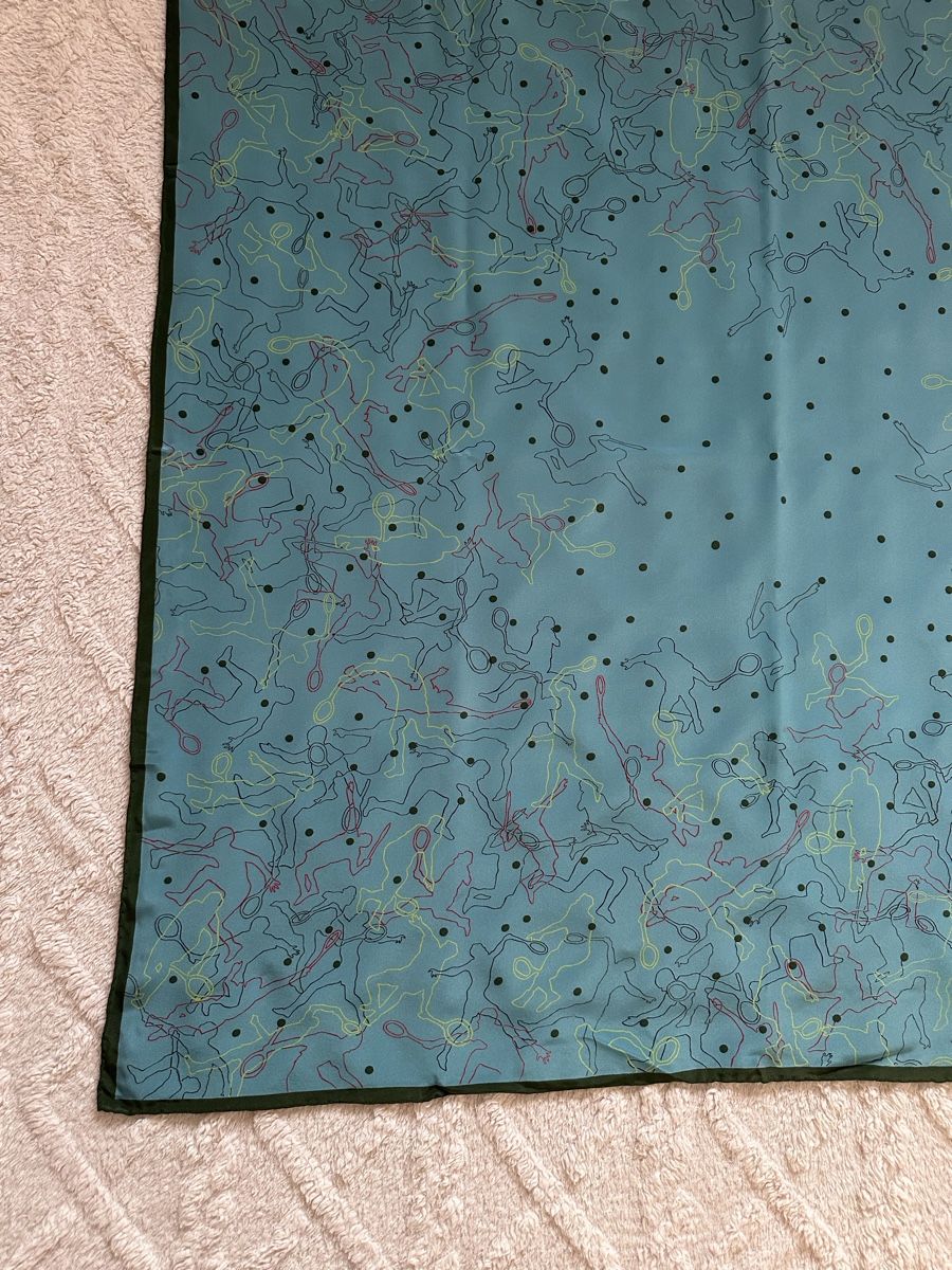 Fabric Frontline Foulard & Sciarpe: Fabric Frontline Zürich Seidentuch – Usato da Zollikon venduto da pan_8jtm 6