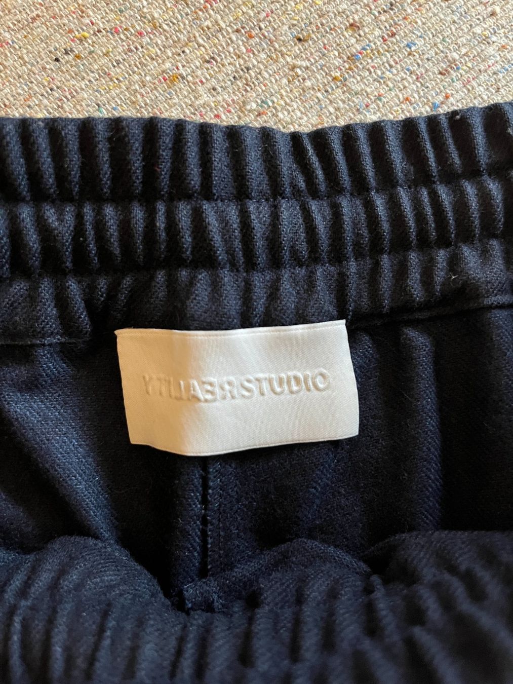 Pantalons: STOFFHOSE SCHWARZ – D'occasion à Zürich par Ankawhi 2