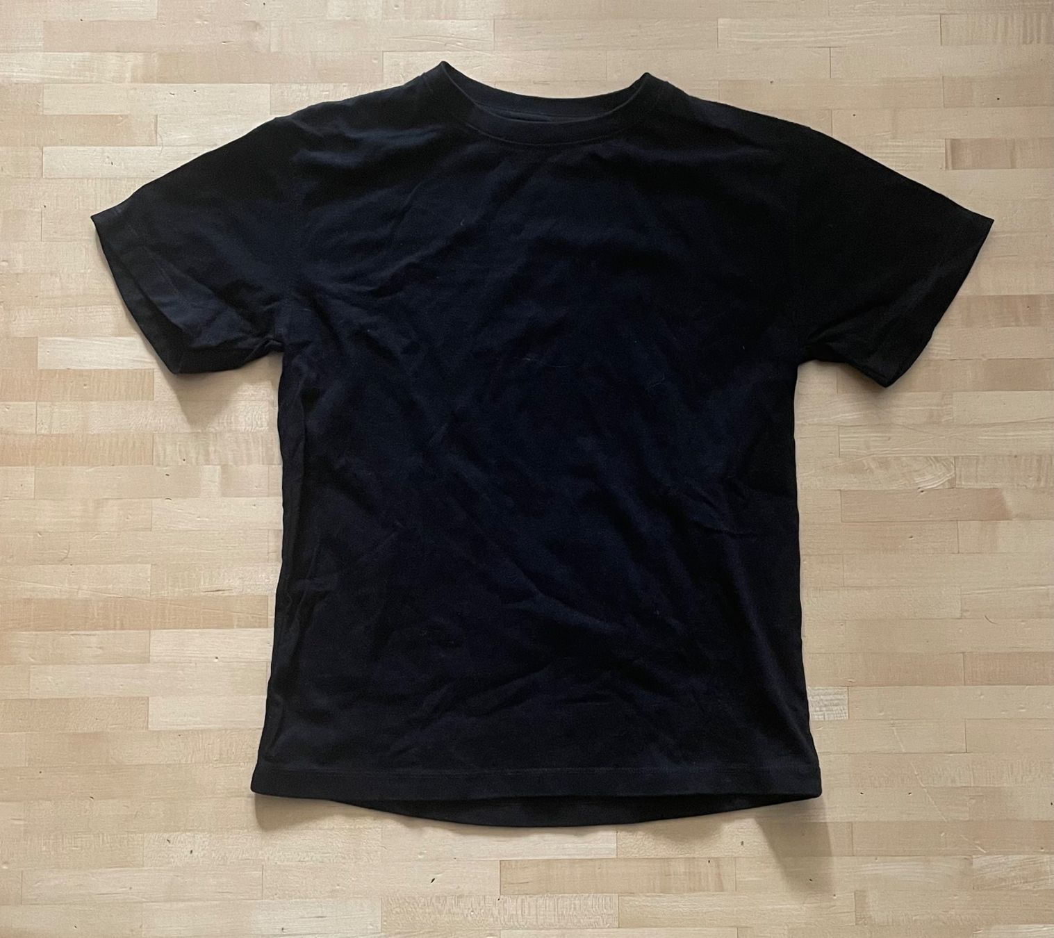 Camicie, T-shirt & Polo: Schwarzes T-Shirt Campus Basic Line, Grösse 140/146 Top – Usato da Winterthur venduto da crave