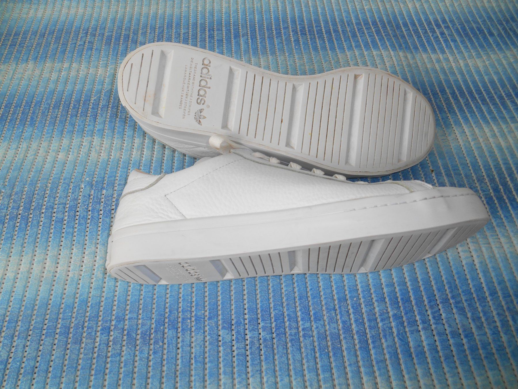 Adidas Chaussures hommes: Adidas Leder-Sneaker Grösse 44.5 – D'occasion à Basel par Birs868 5