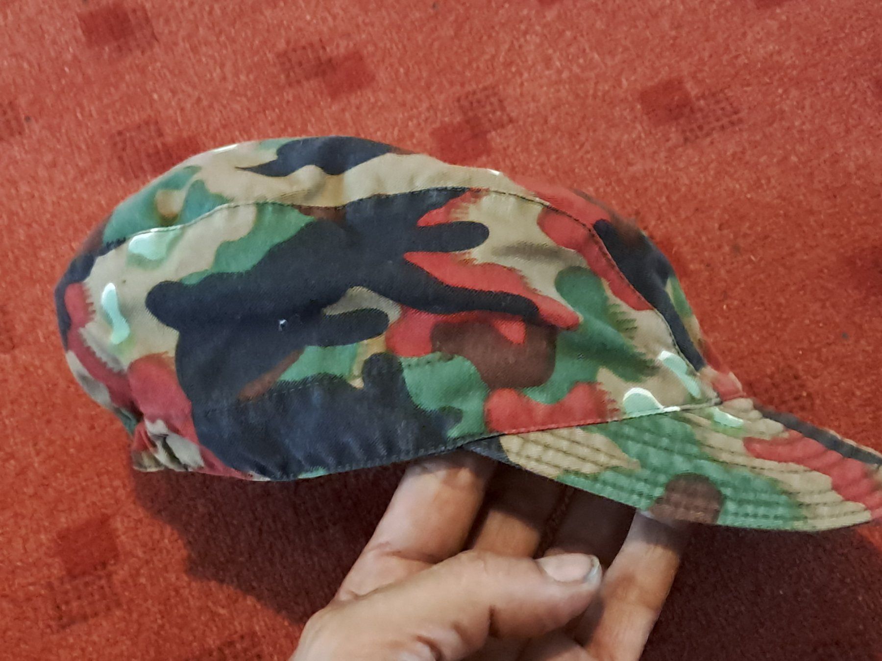 Schweizer Armee Uniformi: Tarnmütze 83, Grösse L – Usato da St.Gallen venduto da Infanteriewerk